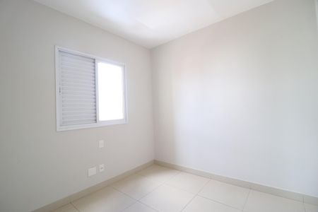 Apartamento para alugar com 103m², 3 quartos e 2 vagasQuarto 2