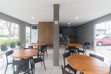 Apartamento para alugar com 48m², 2 quartos e 1 vaga Apartamento para alugar com 48m², 2 quartos e 1 vagaÁrea comum - Salão de festas
