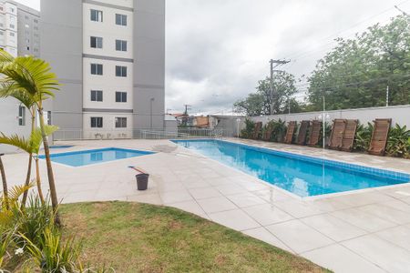 Apartamento para alugar com 48m², 2 quartos e 1 vaga Apartamento para alugar com 48m², 2 quartos e 1 vagaÁrea comum - Piscina
