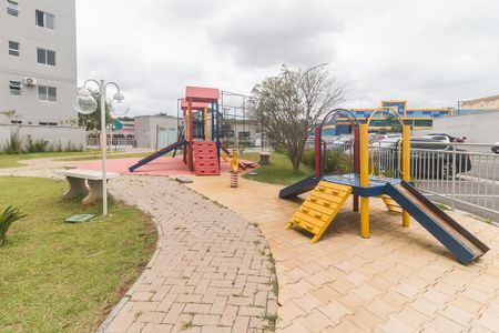 Apartamento para alugar com 48m², 2 quartos e 1 vaga Apartamento para alugar com 48m², 2 quartos e 1 vagaÁrea comum - Playground