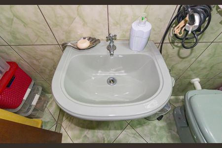 Casa à venda com 100m², 3 quartos e 1 vagaDetalhe Banheiro - Área de Serviço