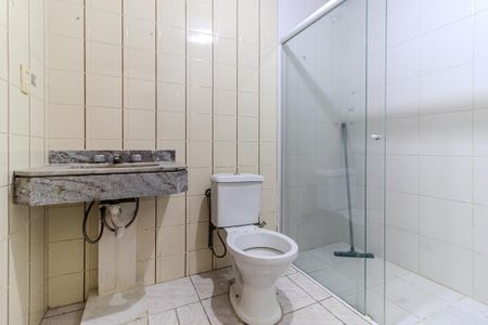 Banheiro de kitnet/studio para alugar com 1 quarto, 28m² em Campos Elíseos, São Paulo