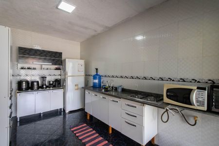 Casa para alugar com 100m², 2 quartos e 2 vagas Casa para alugar com 100m², 2 quartos e 2 vagasCozinha
