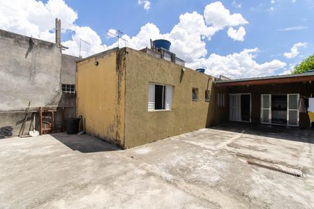 Casa para alugar com 100m², 2 quartos e 2 vagas Casa para alugar com 100m², 2 quartos e 2 vagasQuintal