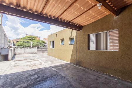 Casa para alugar com 100m², 2 quartos e 2 vagas Casa para alugar com 100m², 2 quartos e 2 vagasQuintal