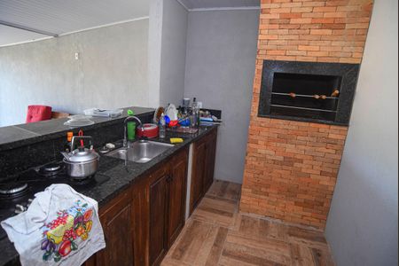 Casa para alugar com 200m², 2 quartos e 3 vagas Casa para alugar com 200m², 2 quartos e 3 vagasÁrea comum - Churrasqueira