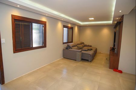 Casa para alugar com 200m², 2 quartos e 3 vagas Casa para alugar com 200m², 2 quartos e 3 vagasSala