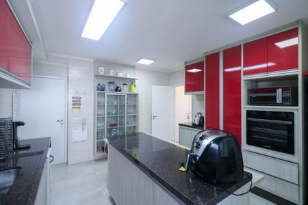 Apartamento à venda com 162m², 3 quartos e 3 vagas Apartamento à venda com 162m², 3 quartos e 3 vagasCozinha