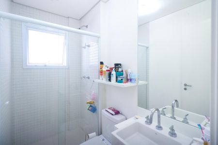 Apartamento à venda com 162m², 3 quartos e 3 vagas Apartamento à venda com 162m², 3 quartos e 3 vagasBanheiro da Suíte 1