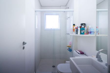 Apartamento à venda com 162m², 3 quartos e 3 vagas Apartamento à venda com 162m², 3 quartos e 3 vagasBanheiro da Suíte 1