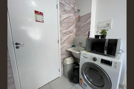 Apartamento para alugar com 32m², 2 quartos e sem vaga Apartamento para alugar com 32m², 2 quartos e sem vagaCozinha e Área de Serviço