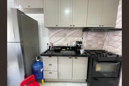 Apartamento para alugar com 32m², 2 quartos e sem vaga Apartamento para alugar com 32m², 2 quartos e sem vagaCozinha e Área de Serviço