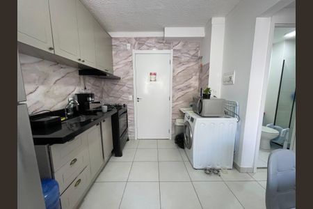 Apartamento para alugar com 32m², 2 quartos e sem vaga Apartamento para alugar com 32m², 2 quartos e sem vagaCozinha e Área de Serviço