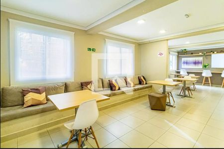 Apartamento para alugar com 32m², 2 quartos e sem vaga Apartamento para alugar com 32m², 2 quartos e sem vagaÁrea comum - Salão de festas