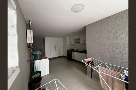 Casa de condomínio à venda com 350m², 5 quartos e 5 vagasÁrea de Serviço