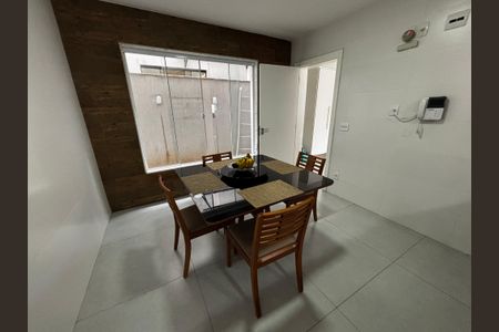 Casa de condomínio à venda com 350m², 5 quartos e 5 vagasCozinha