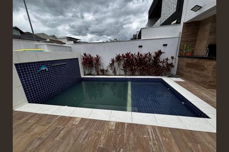 Casa de condomínio à venda com 350m², 5 quartos e 5 vagasÁrea externa