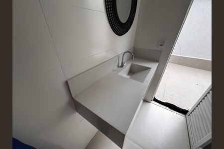 Casa de condomínio à venda com 350m², 5 quartos e 5 vagasBanheiro externo