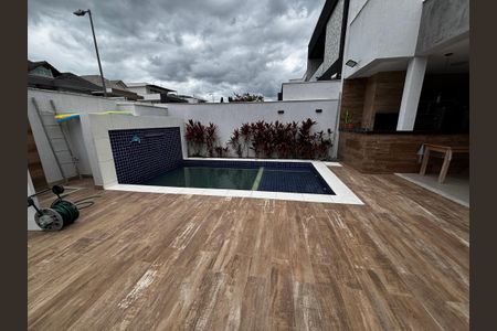 Casa de condomínio à venda com 350m², 5 quartos e 5 vagasÁrea externa