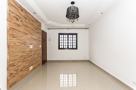 Casa à venda com 120m², 3 quartos e 2 vagasSala