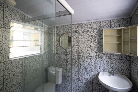 Casa para alugar com 150m², 2 quartos e 3 vagas Casa para alugar com 150m², 2 quartos e 3 vagasBanheiro 1