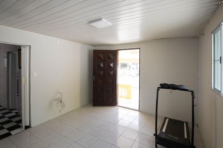 Sala  de casa para alugar com 2 quartos, 150m² em Vila Nova Galvão, São Paulo