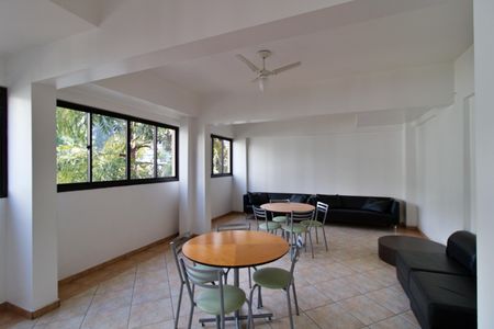 Apartamento para alugar com 45m², 1 quarto e 1 vaga Apartamento para alugar com 45m², 1 quarto e 1 vagaÁrea comum - Salão de festas