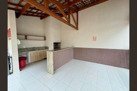 Apartamento para alugar com 77m², 2 quartos e 1 vagaÁrea comum - Churrasqueira/Salão 