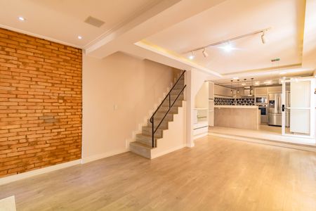 Casa para alugar com 2 quartos, 198m² em Vila Fachini, São Paulo