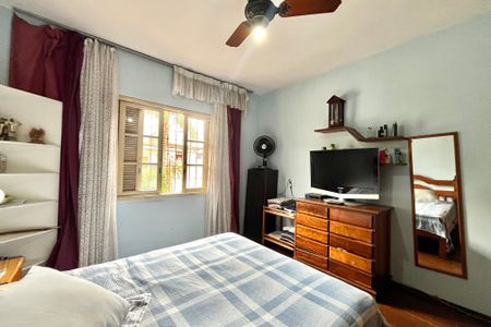 Casa à venda com 143m², 2 quartos e 2 vagas Casa à venda com 143m², 2 quartos e 2 vagasQuarto 1