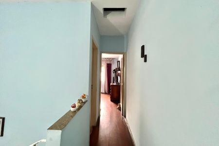 Casa à venda com 143m², 2 quartos e 2 vagas Casa à venda com 143m², 2 quartos e 2 vagasCorredor