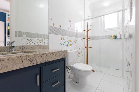 Casa de condomínio para alugar com 191m², 3 quartos e 2 vagasBanheiro da Suíte 2