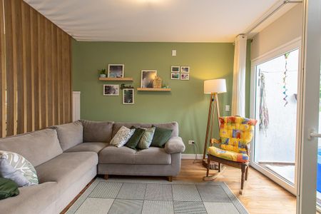 Casa de condomínio para alugar com 191m², 3 quartos e 2 vagasSala