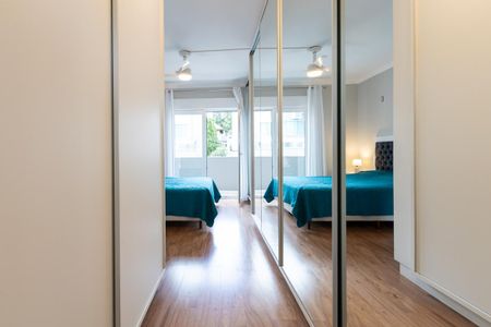 Casa de condomínio para alugar com 191m², 3 quartos e 2 vagasCloset da suíte 3