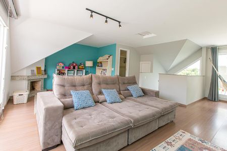 Casa de condomínio para alugar com 191m², 3 quartos e 2 vagasÀtico