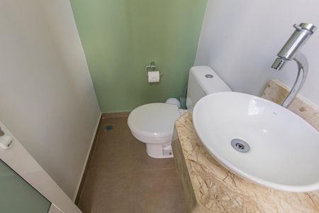 Casa de condomínio para alugar com 191m², 3 quartos e 2 vagasLavabo