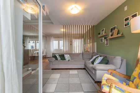 Casa de condomínio para alugar com 191m², 3 quartos e 2 vagasSala