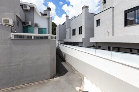 Casa de condomínio para alugar com 191m², 3 quartos e 2 vagasVista da Varanda