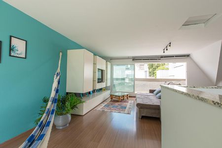 Casa de condomínio para alugar com 191m², 3 quartos e 2 vagasÀtico