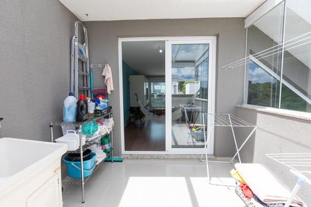 Casa de condomínio para alugar com 191m², 3 quartos e 2 vagasÁrea de Serviço