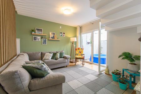 Sala de casa de condomínio para alugar com 4 quartos, 191m² em Santa Felicidade, Curitiba