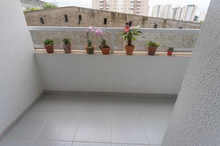 Varanda da sala  de apartamento para alugar com 2 quartos, 45m² em Centro, Diadema