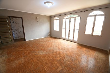 Sala 1 de casa à venda com 3 quartos, 395m² em Parque São Quirino, Campinas