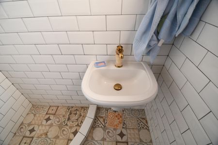 Casa à venda com 395m², 3 quartos e 6 vagasBanheiro 2