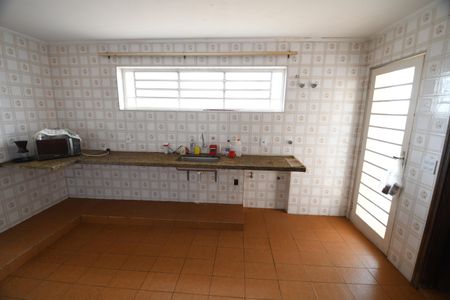 Casa à venda com 395m², 3 quartos e 6 vagasCozinha