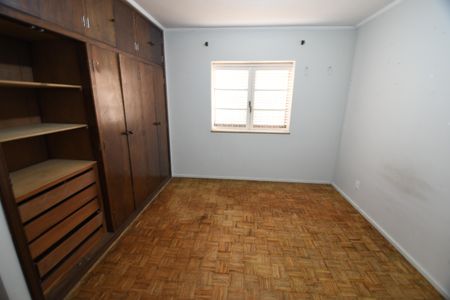 Casa à venda com 395m², 3 quartos e 6 vagasQuarto 1