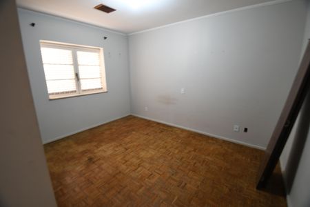 Casa à venda com 395m², 3 quartos e 6 vagasQuarto 1