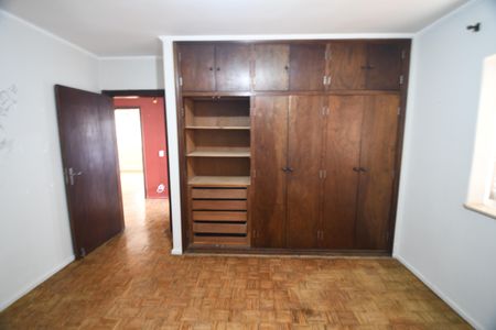 Casa à venda com 395m², 3 quartos e 6 vagasQuarto 1