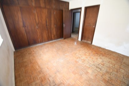 Casa à venda com 395m², 3 quartos e 6 vagasQuarto 3