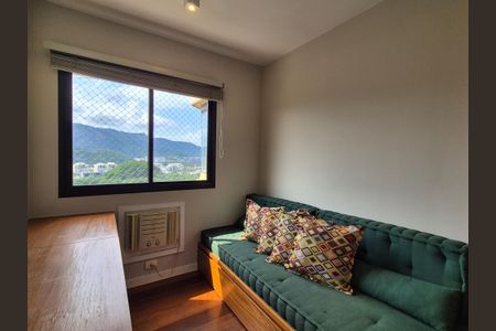 Apartamento à venda com 160m², 4 quartos e 3 vagasQuarto 2